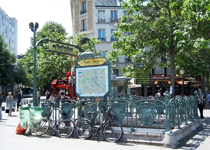 Neptune Place D'italie Hotel 2*